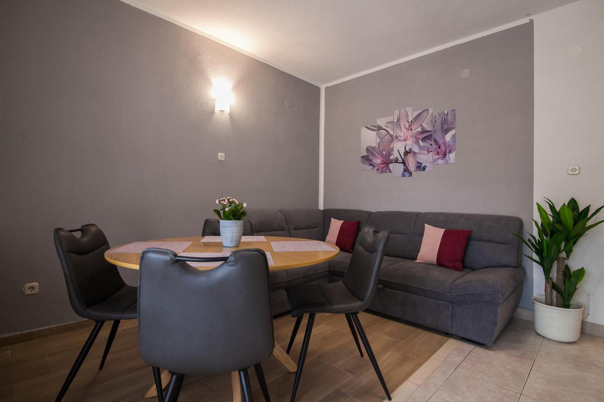 Apartments Paula Bol Ngoại thất bức ảnh